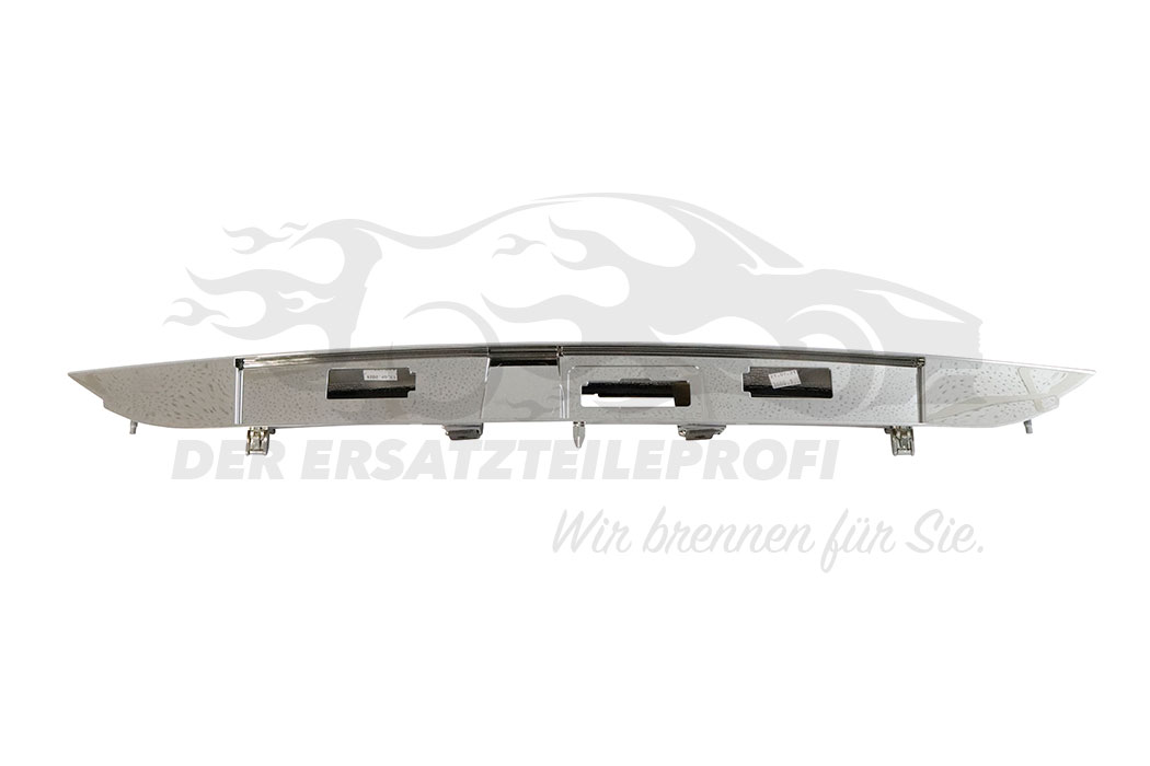 Original Renault Kennzeichenlampenträger chrom 848104514R online 