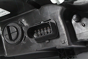 2310712 Scheinwerfer links H7 Halogen (Nachbau) 