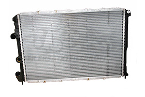 Wasserkühler Nissens 7700838133