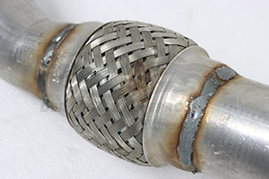 8E0253301DP Zwischenrohr 