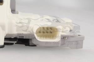 8J1837016A Türschloss vorne rechts (10-polig) 