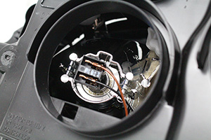 1682746680 Hauptscheinwerfer Citroen / Peugeot / Opel