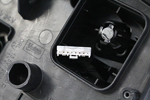 1674017980 Scheinwerfer rechts LED Peugeot