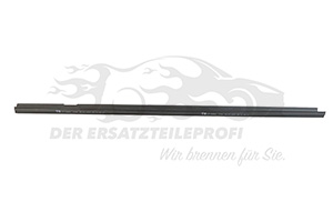 823306224R Fensterdichtung (Beifahrerseite hinten) mitte innen Dacia