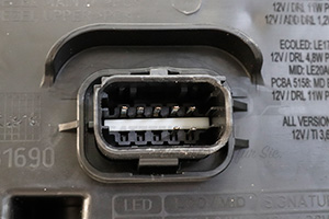 260100902R Scheinwerfer rechts LED Renault