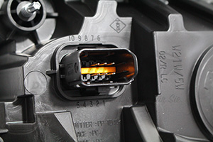260104907R Scheinwerfer rechts Halogen Renault