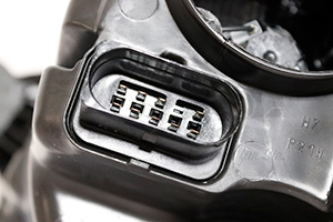7E1941016AD Scheinwerfer rechts H4 Halogen Valeo