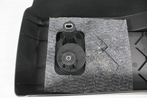 759168 Halterung für Mittelkonsole schwarz Citroen