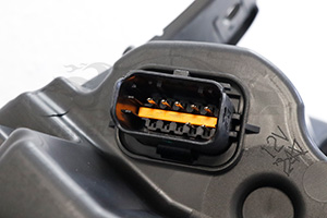 260600666R Scheinwerfer links LED Hella
