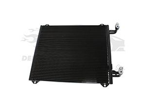 8Z0260403F Kondensator Klimaanlage 
