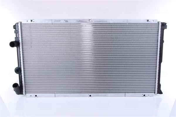 Kühler, Motorkühlung NISSENS 63936A