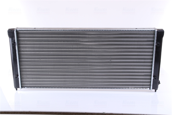 Kühler, Motorkühlung NISSENS 640041