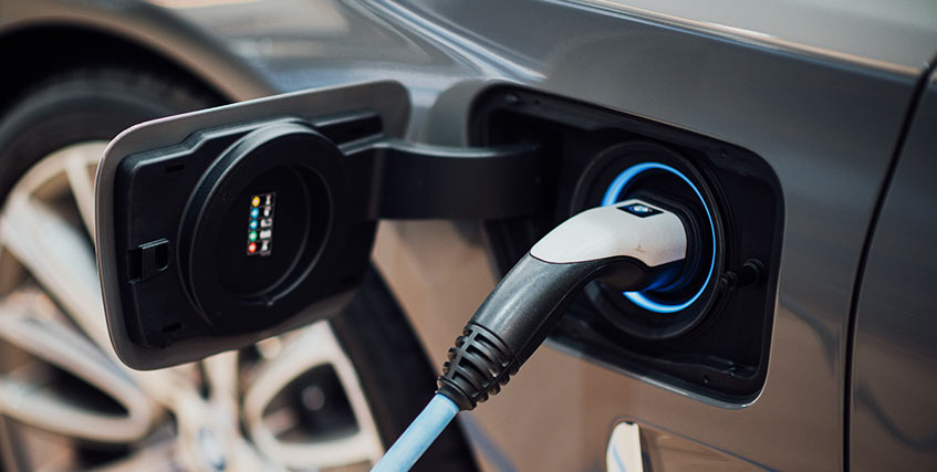 Elektroauto am Aufladen